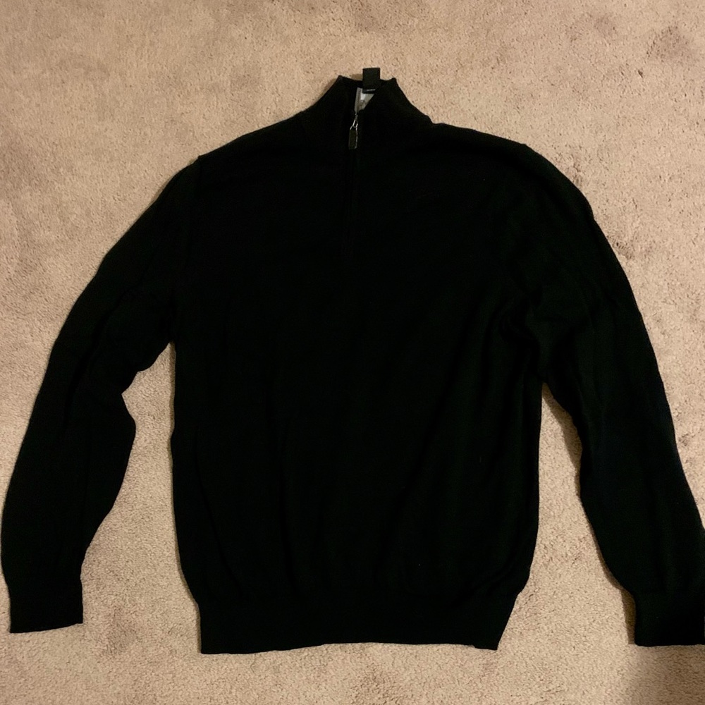 Men’s quarter zip sweater. Jos A Bank. Large. Black